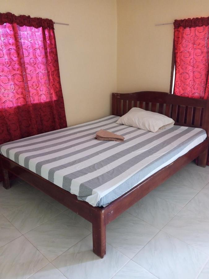 Locaroc Akoya Beach Park And Cottages מראה חיצוני תמונה