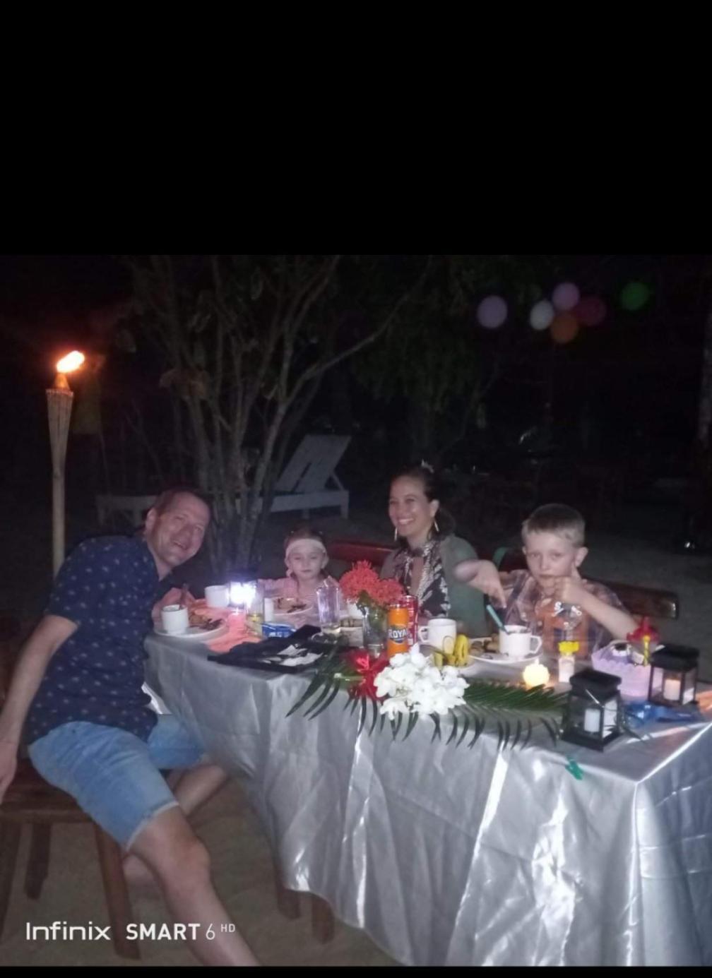 Locaroc Akoya Beach Park And Cottages חדר תמונה